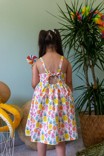 Robe à bretelles imprimé fruits